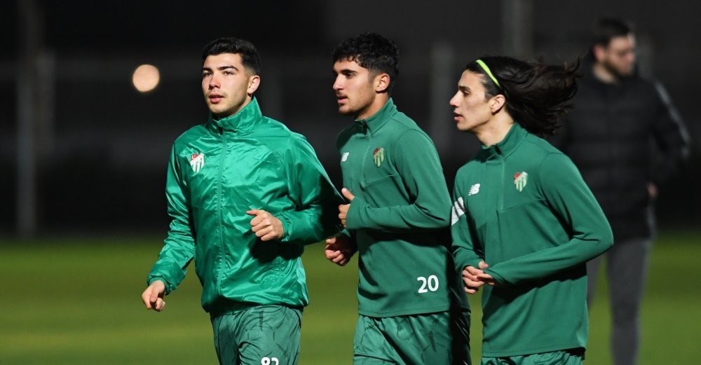Bursaspor&rsquo;un Antalya kampı başladı
