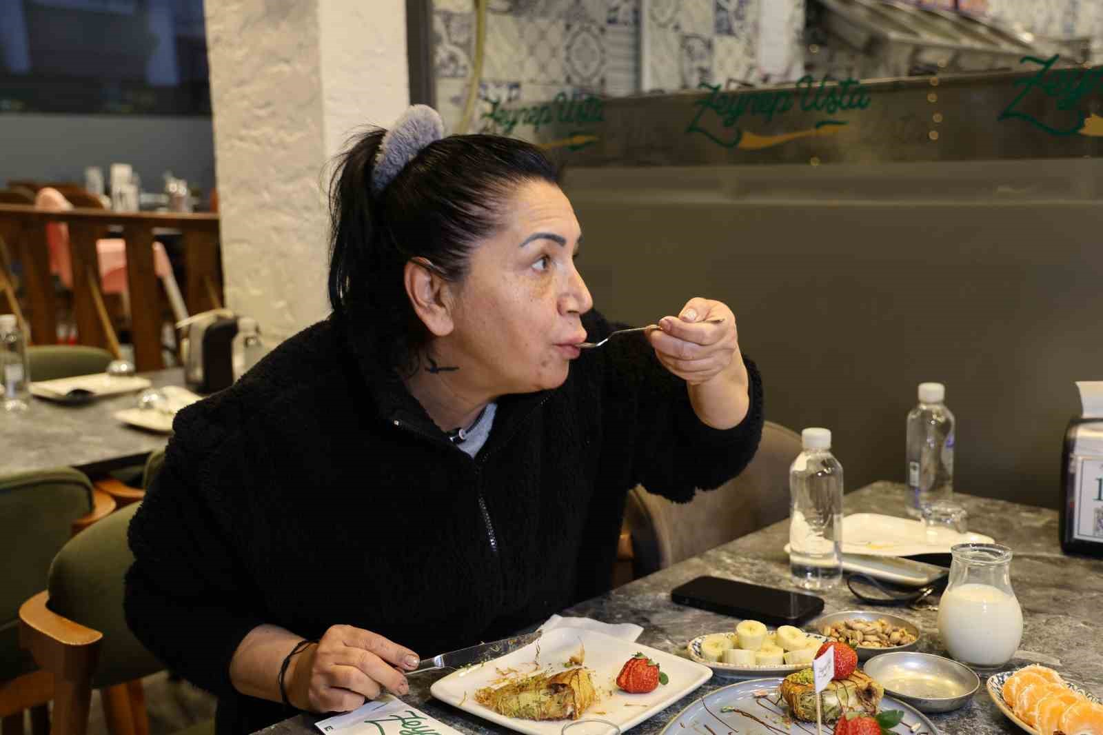 Bu da ‘Çikolatalı Kaymaklı Kadayıf Sarma’