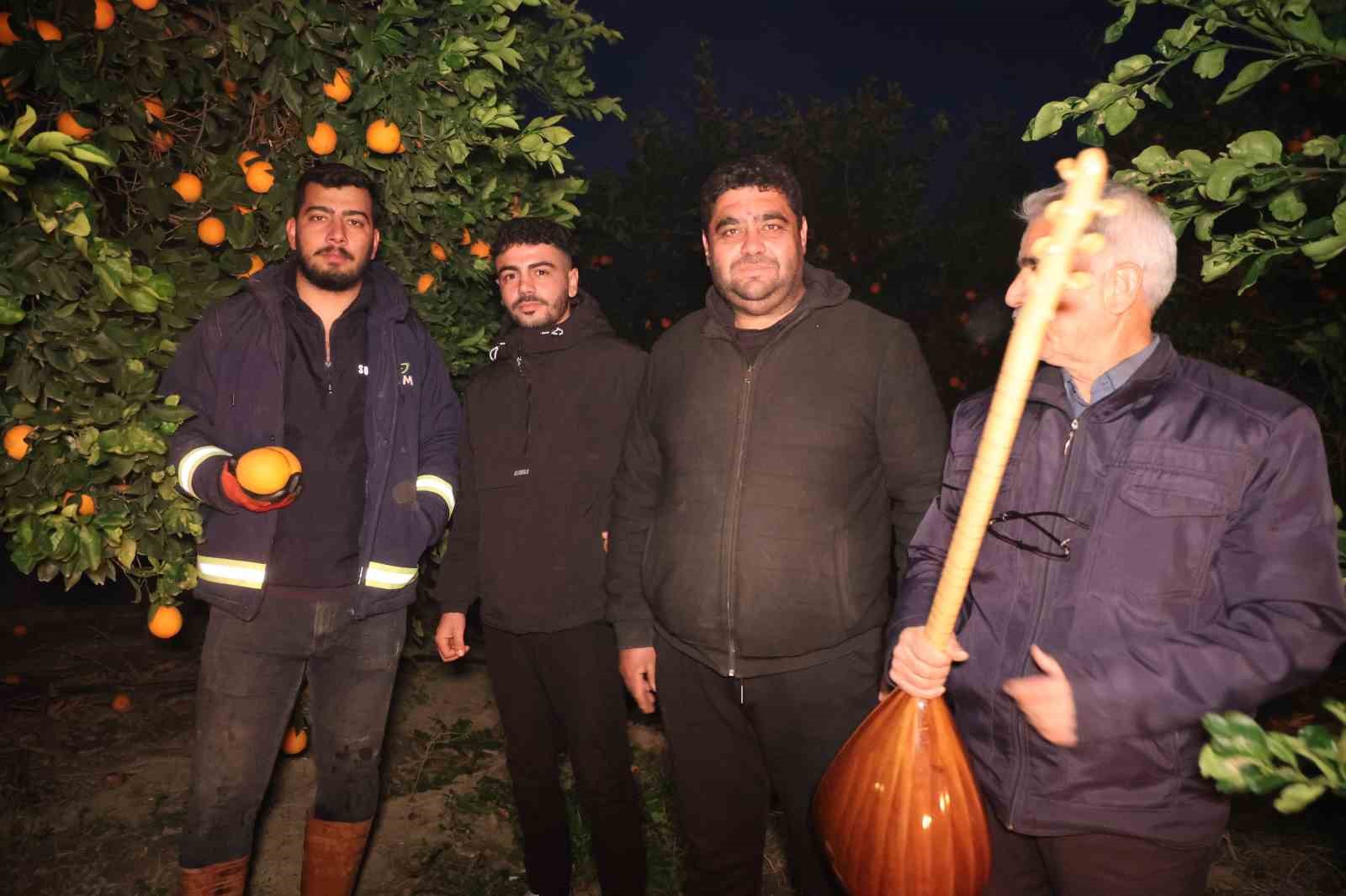 Adana eksiyi gördü, bahçelerde sazlı sözlü zirai don nöbeti tutuldu