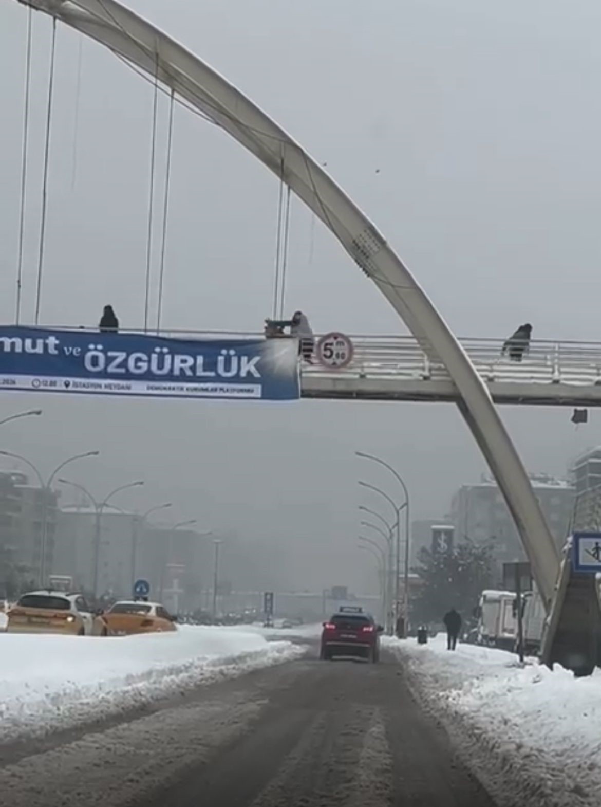 Diyarbakır’da çocukları darp eden şahıs gözaltına alındı