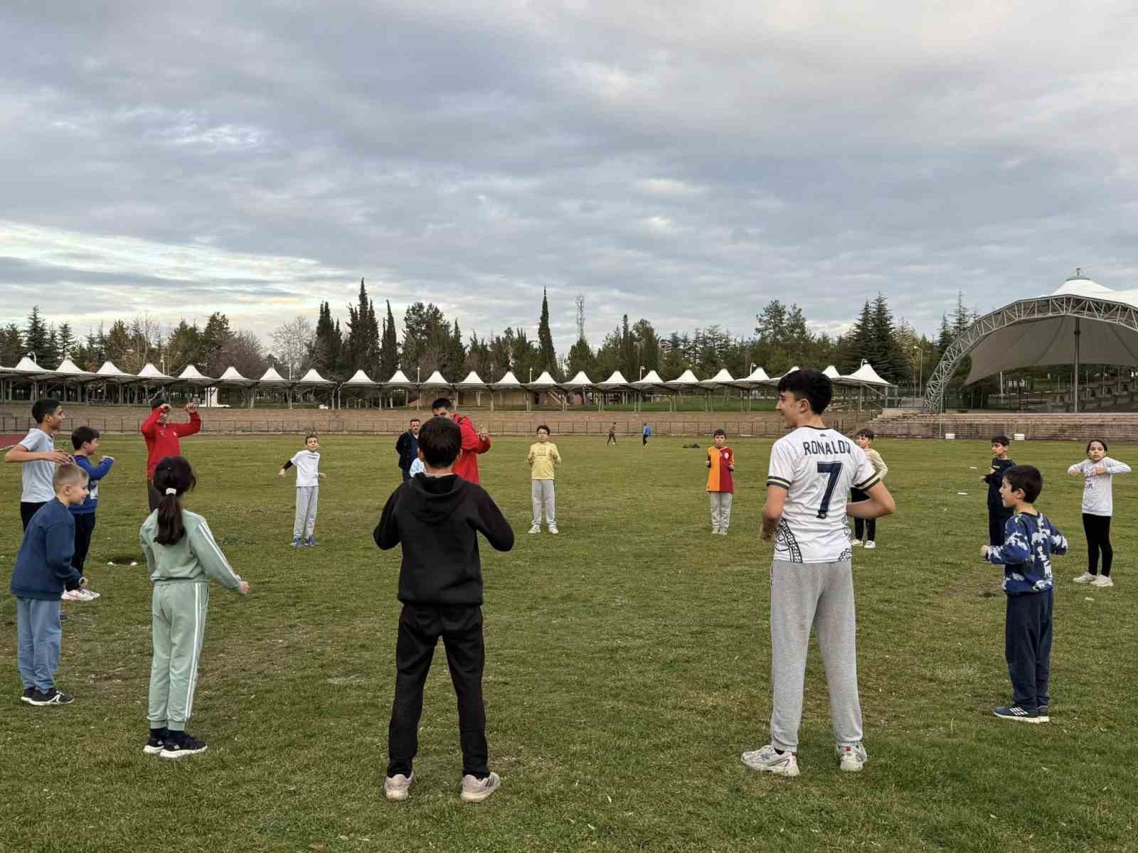 Bilecik&rsquo;te atletizm spor okullarına yoğun ilgi
