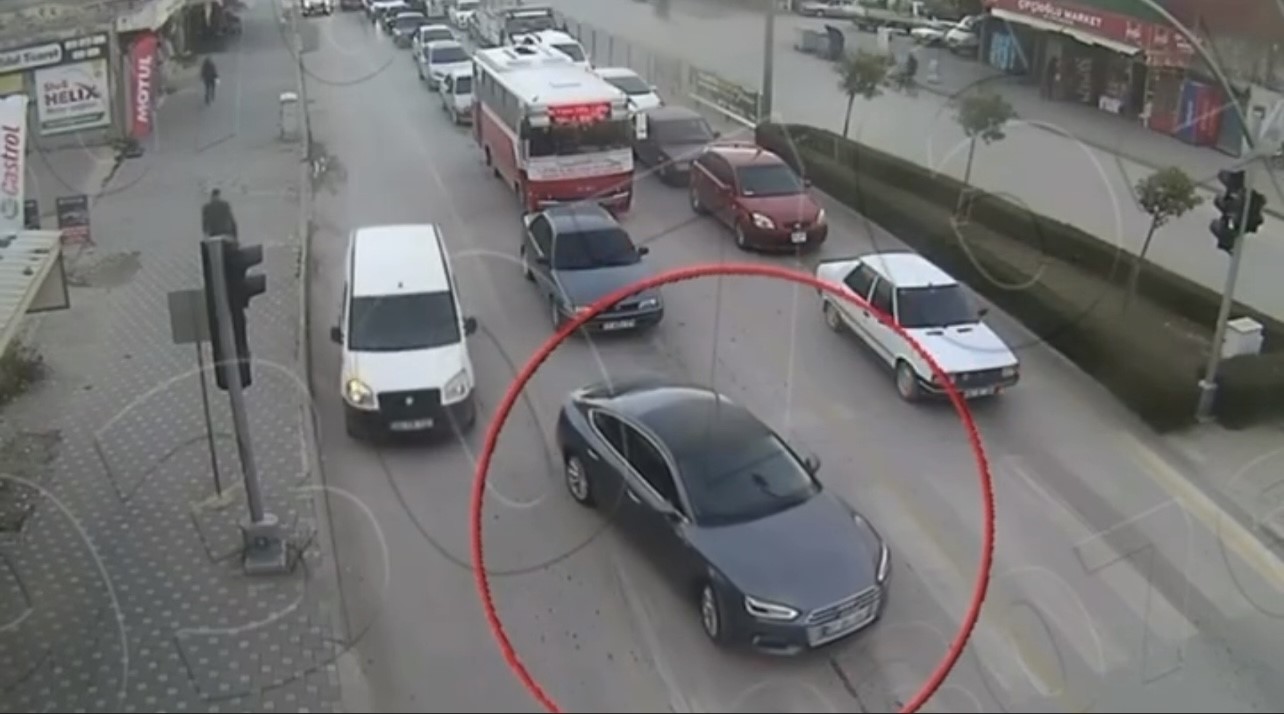 Osmaniye’de ‘kaynak’ yapan sürücülere ceza yazıldı