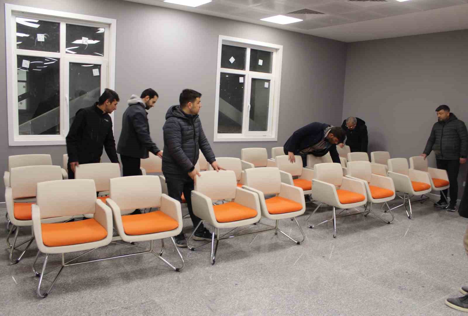 Denizli Acil Durum Hastanesinde son hazırlıklar tamamlanıyor
