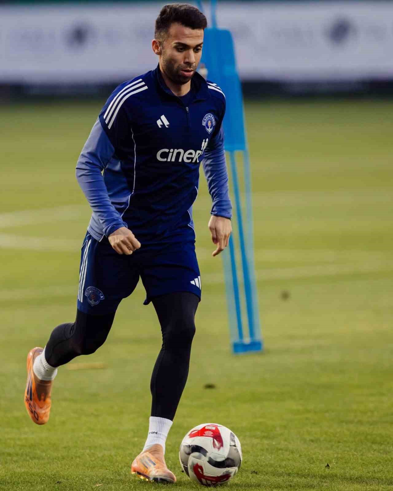 Kasımpaşa’da devre arası hazırlıkları sürüyor
