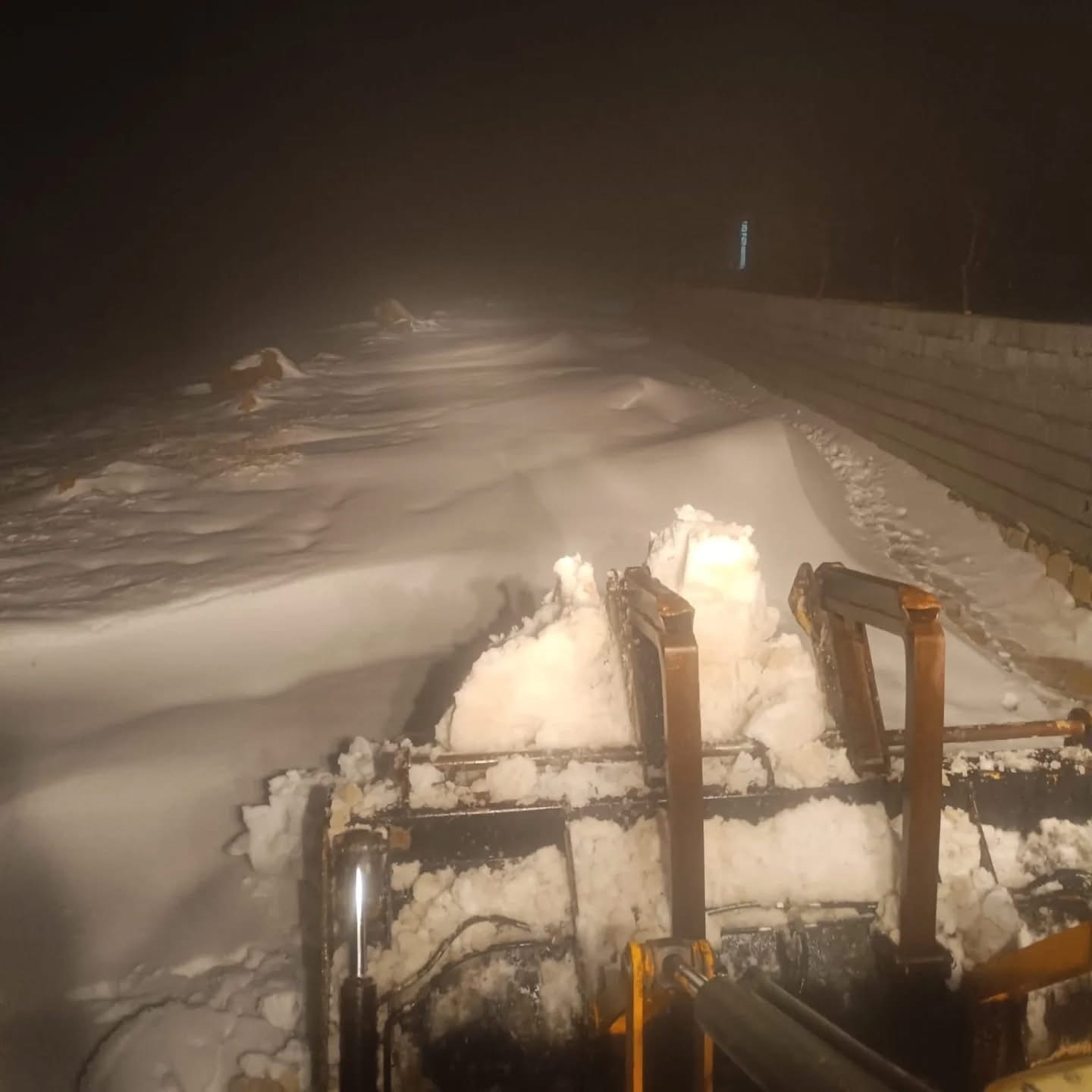 Mardin Büyükşehir Belediyesi’nden Mazıdağı’nda kar seferberliği