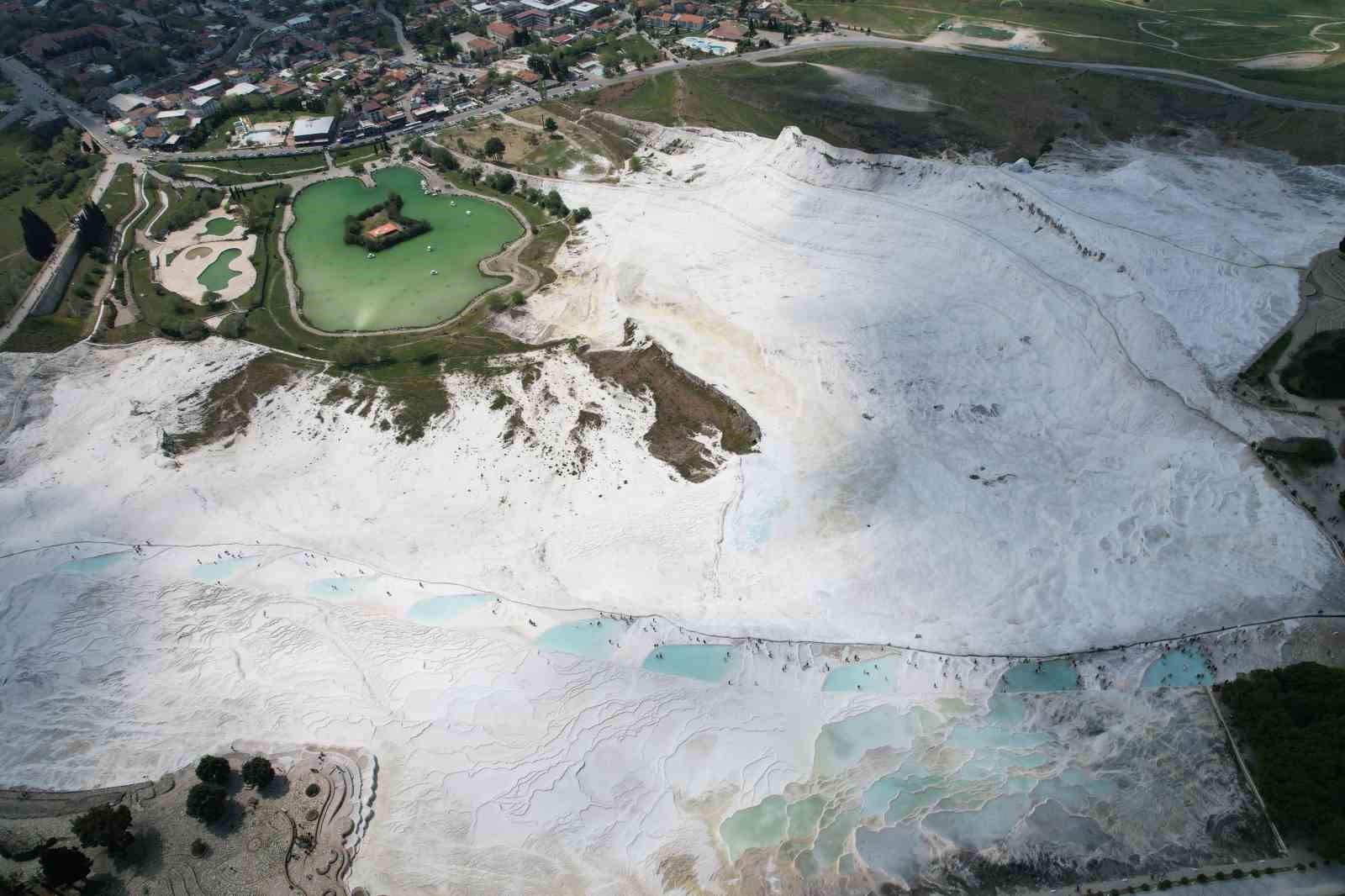 Pamukkale 2025’in en fazla ziyaret edilen 2’inci örenyeri oldu