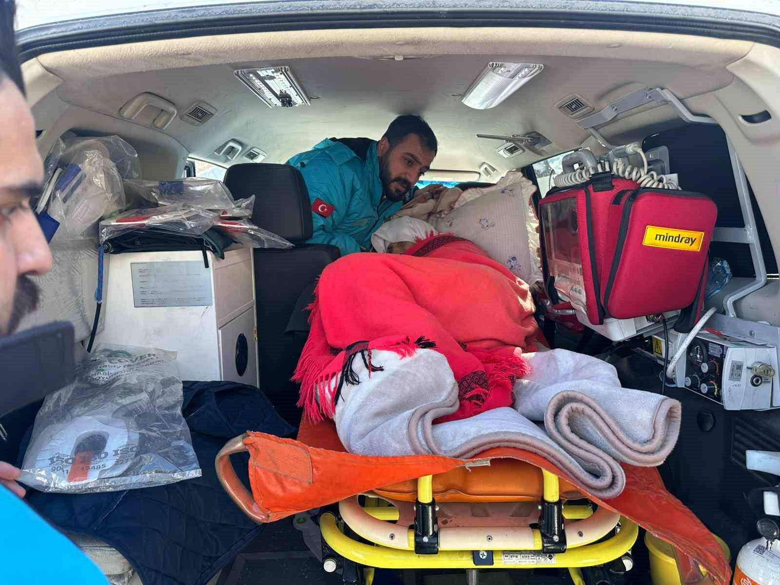 UMKE kar kış demeden hastalara umut oluyor