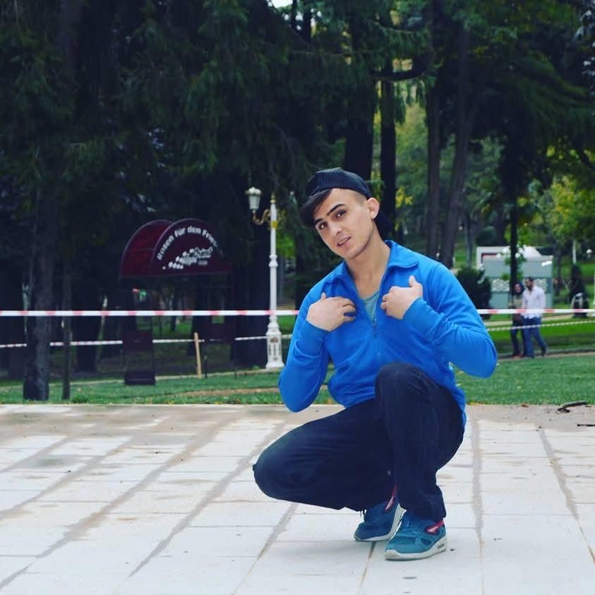 Küçükçekmece’de 2 kişinin hayatını kaybettiği olaya ilişkin silah sesleri kameraya yansıdı