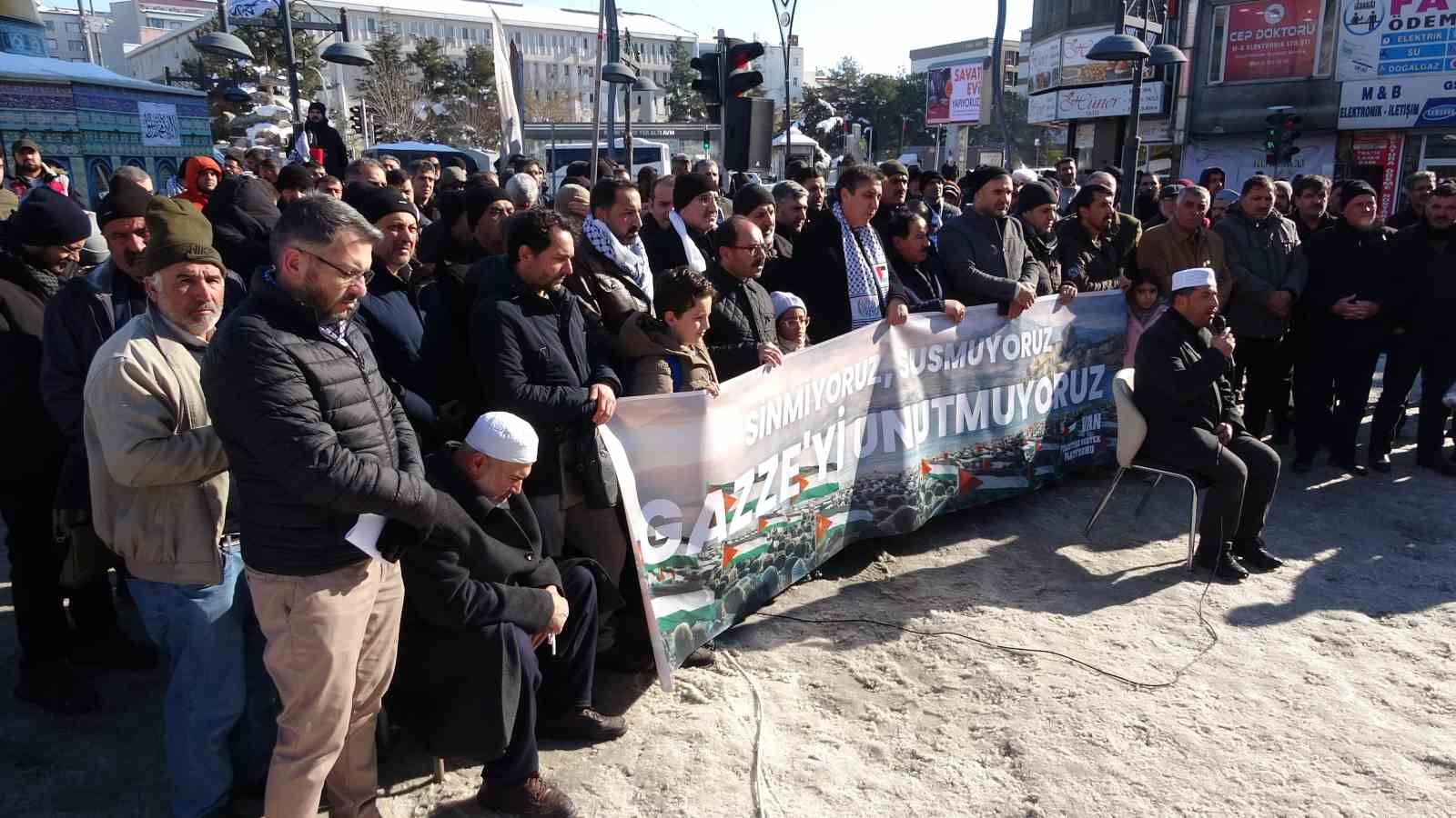 Van’da "Gazze’yi unutmayın" çağrısı yapıldı