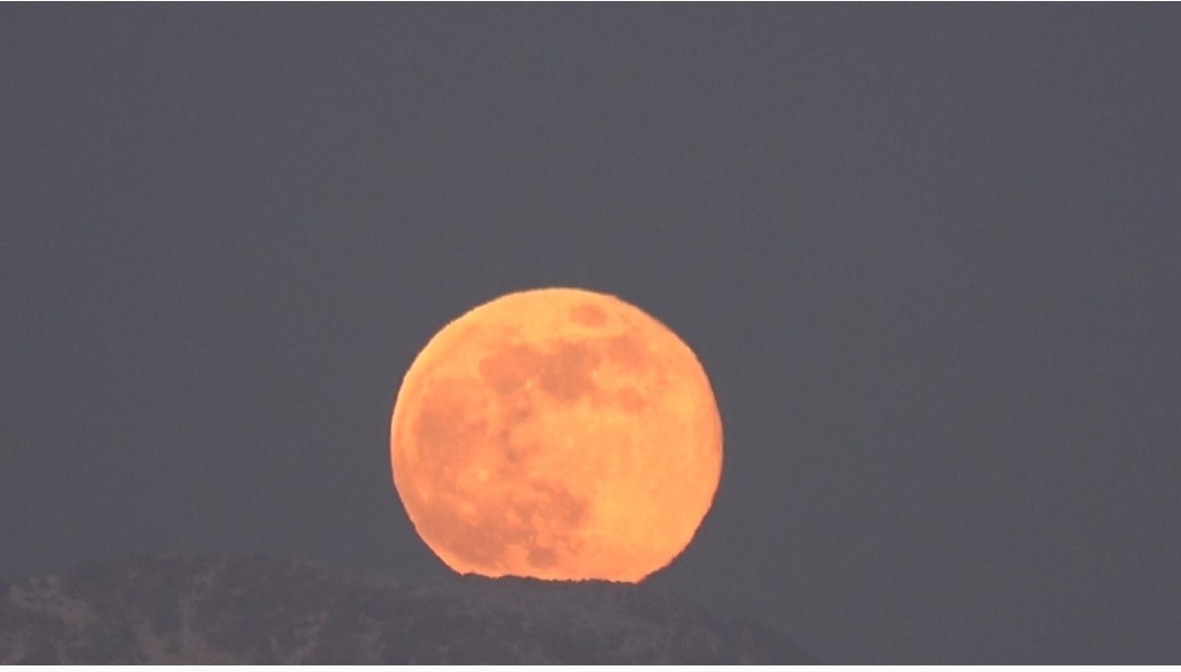 Van’da 2026’nın ilk gökyüzü şöleni: "Kurt Dolunayı" görsel şölen sundu