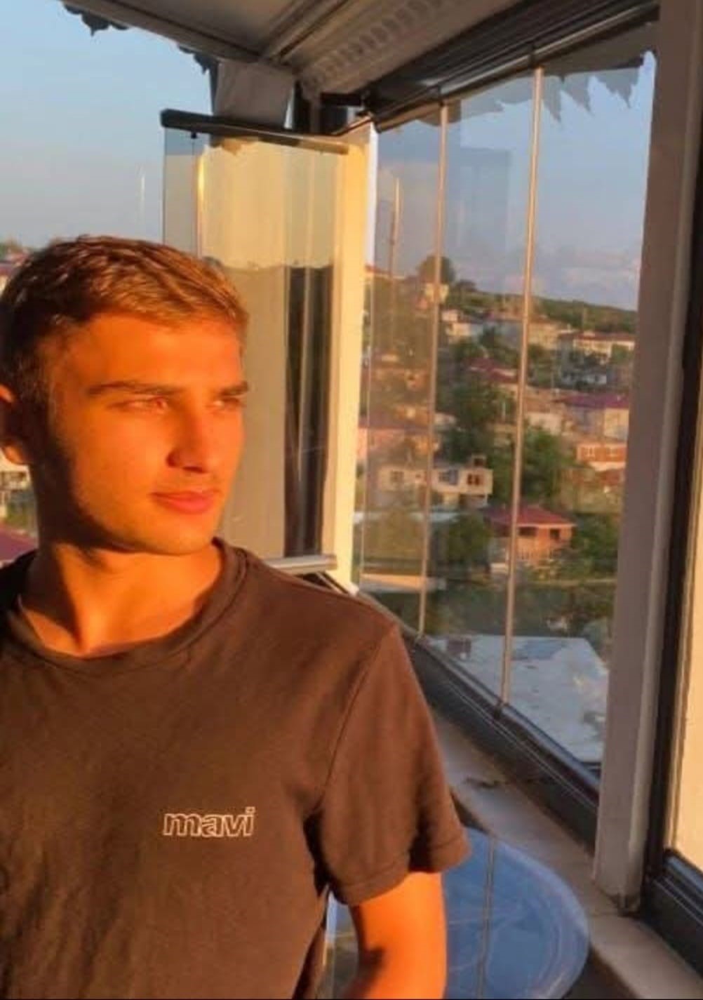 Sakarya’da bir kişi aracında ölü olarak bulundu
