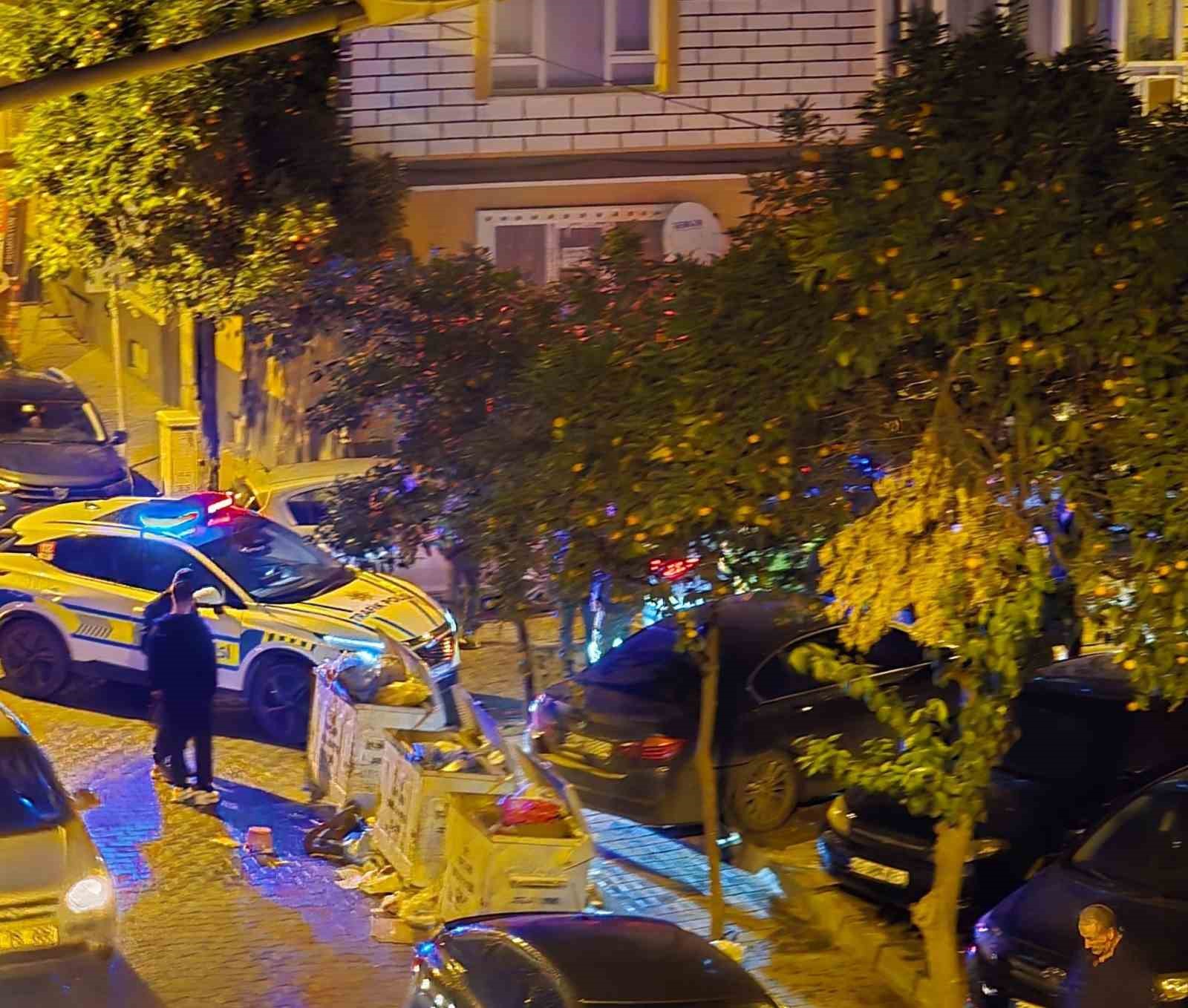 &Ccedil;ocuklara &ccedil;arpıp ka&ccedil;tı, plakasını &ccedil;&ouml;p poşetiyle gizledi
