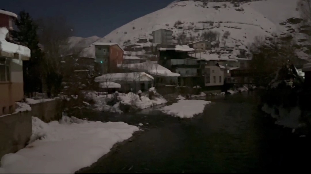 &Ccedil;atak 3 g&uuml;nd&uuml;r karanlıkta
