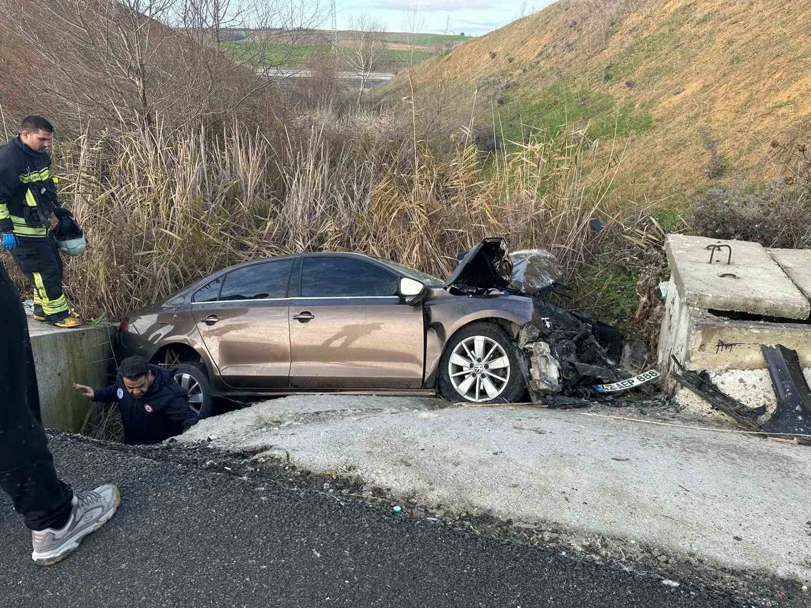 Trafik kazasında yaralanan kadın hayatını kaybetti