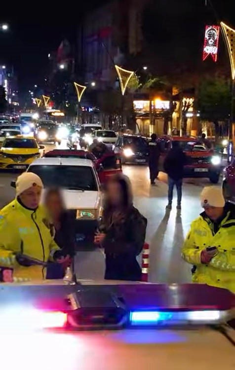 Isparta’da polis denetimlerinde 31 aranan şahıs yakalandı