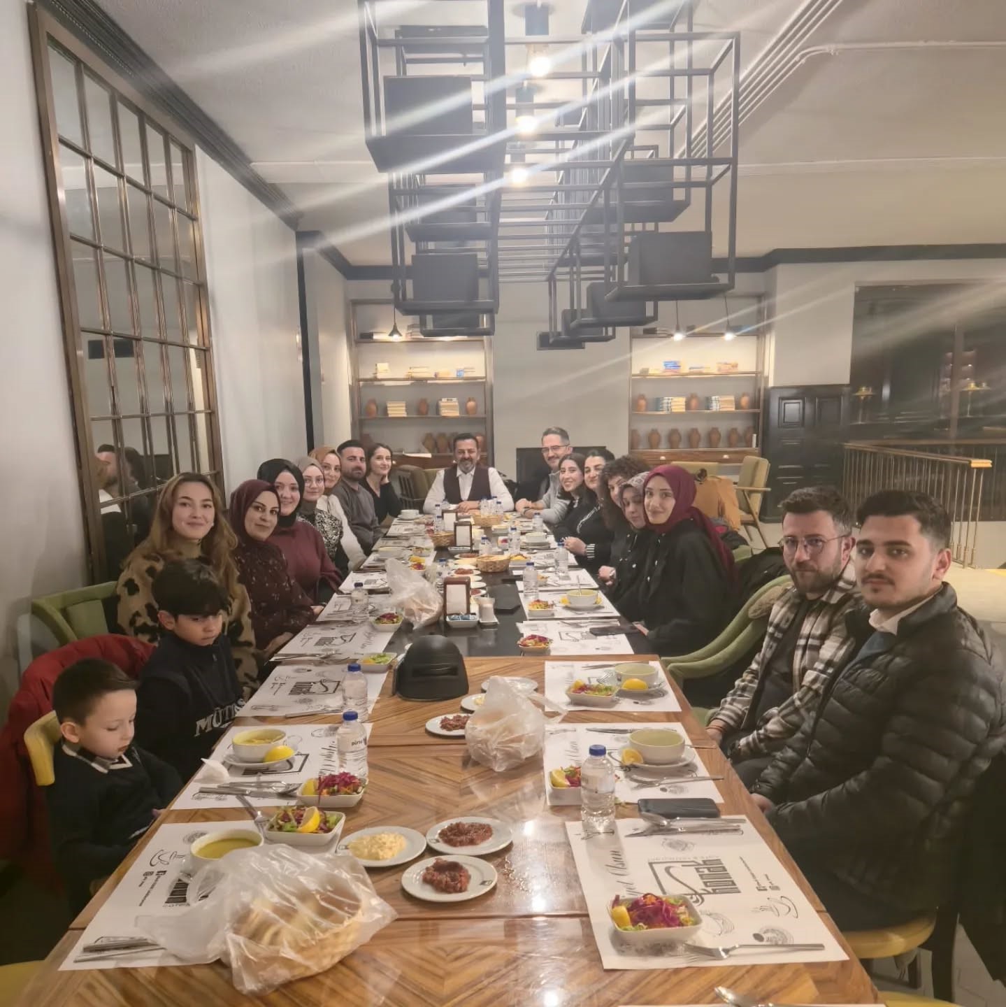 Bilecik’te Aile ve Sosyal Hizmetler personeline motivasyon yemeği