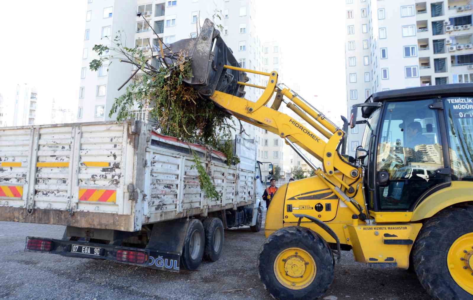 Muratpaşa’da çevreyi kirletenlere 1 milyon 395 bin lira ceza
