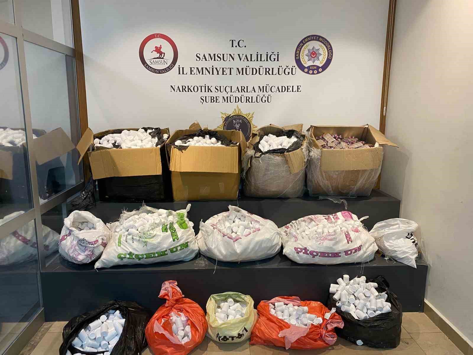 Samsun’da polis, 236 bin uyuşturucu hap ele geçirdi