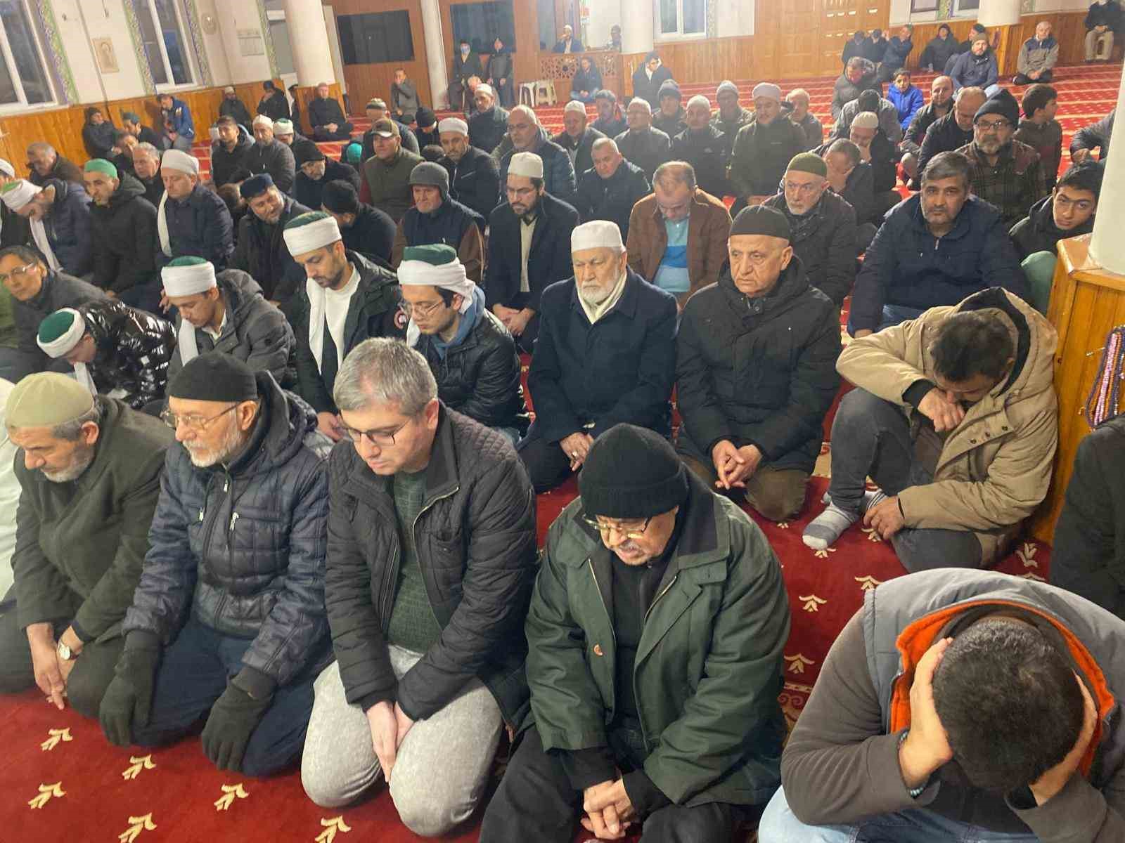 Evliya &Ccedil;elebi Camii&rsquo;nde sabah namazı buluşması ger&ccedil;ekleştirildi
