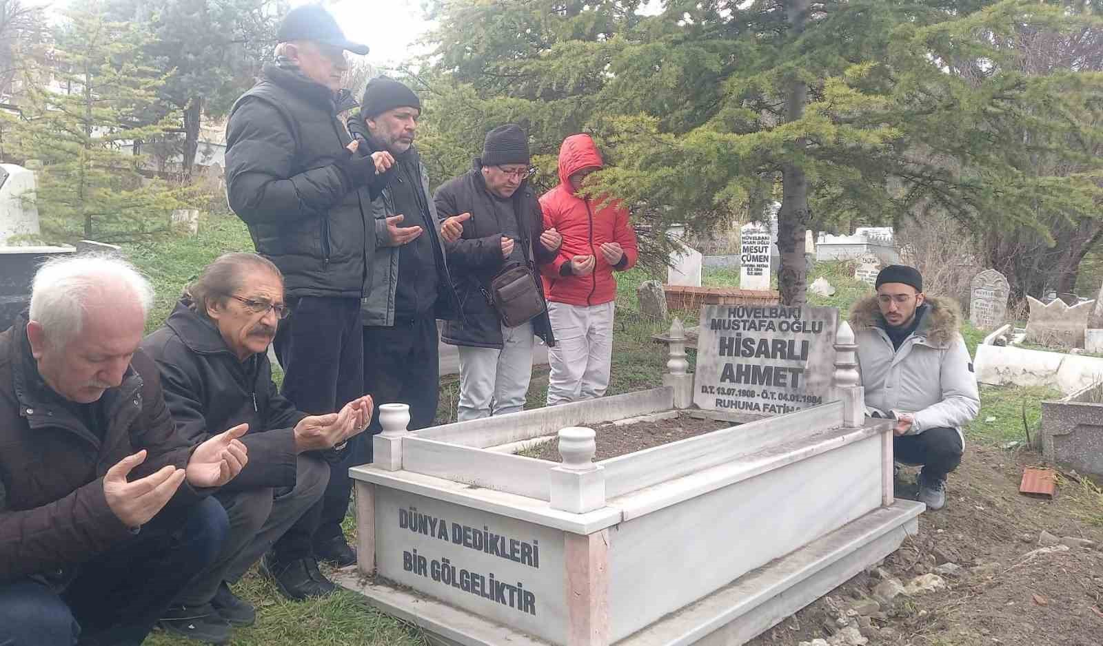 Hisarlı Ahmet, vefatının 42. yılında dualarla anıldı