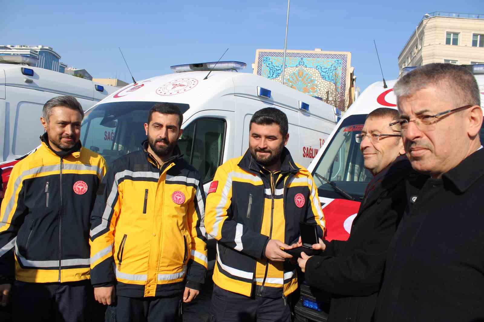 Kayseri’de 12 ambulans daha hizmete başladı