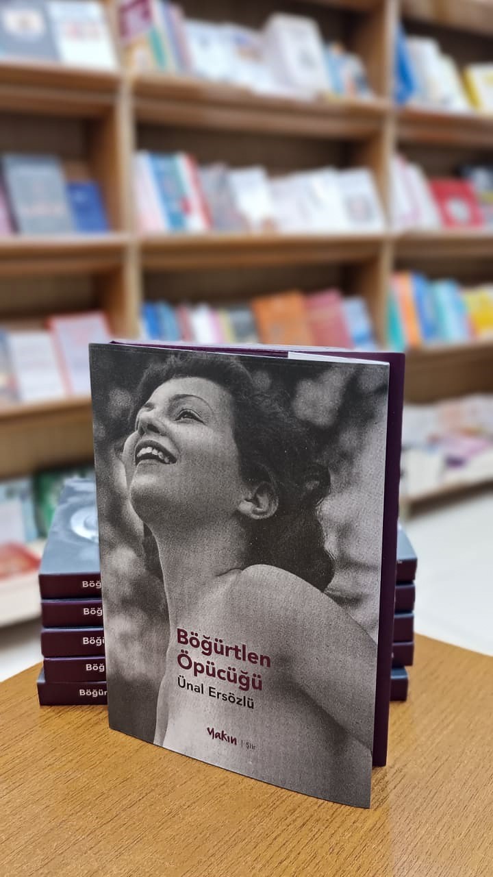 Ünal Ersözlü’nün ’Böğürtlen Öpücüğü’ kitabı raflarda yerini aldı