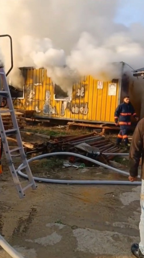 Sinop&rsquo;ta konteyner yangını korkuttu
