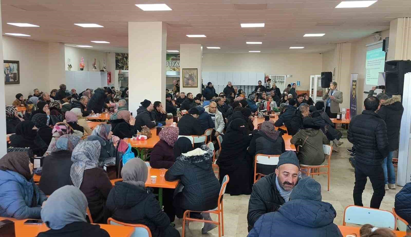 Atatürk Üniversitesi Özel Vakıf Okulları bursluluk sınavı, yoğun katılımla gerçekleşti