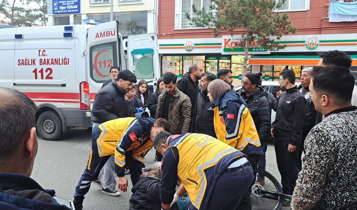 Bisikletin &ccedil;arptığı kadın hastanelik oldu
