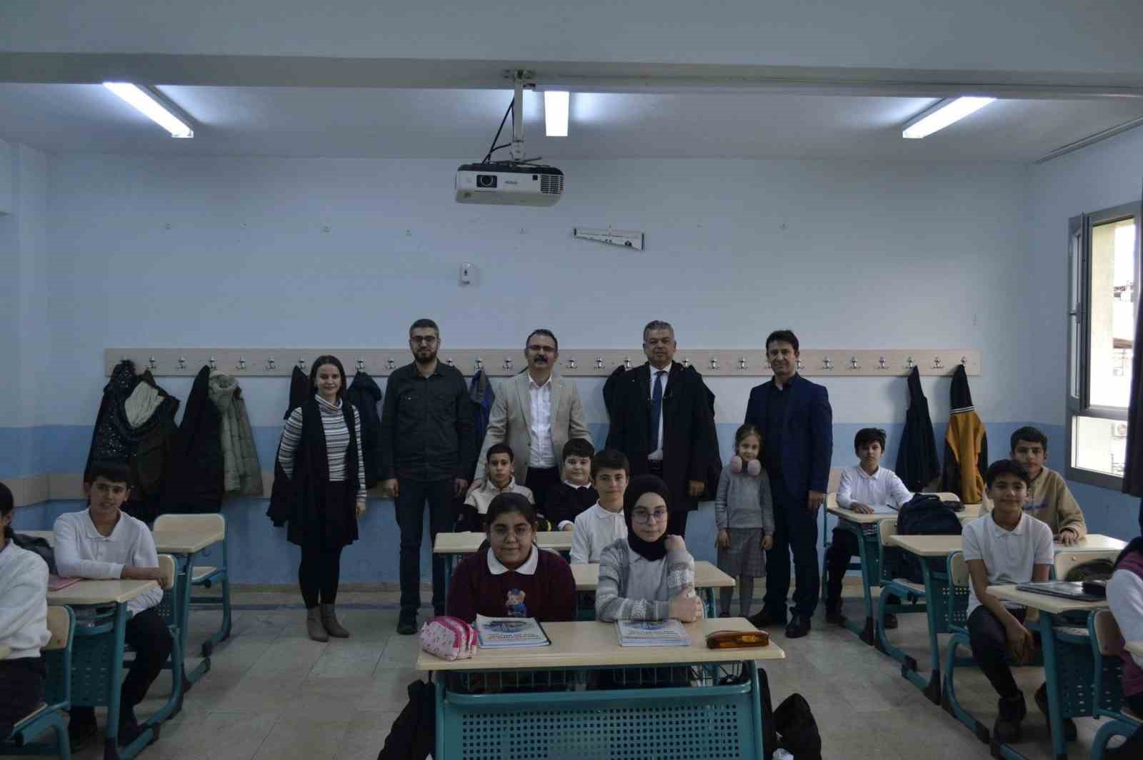 Sultanhisar Kaymakamı Ateş öğrencilerle buluştu