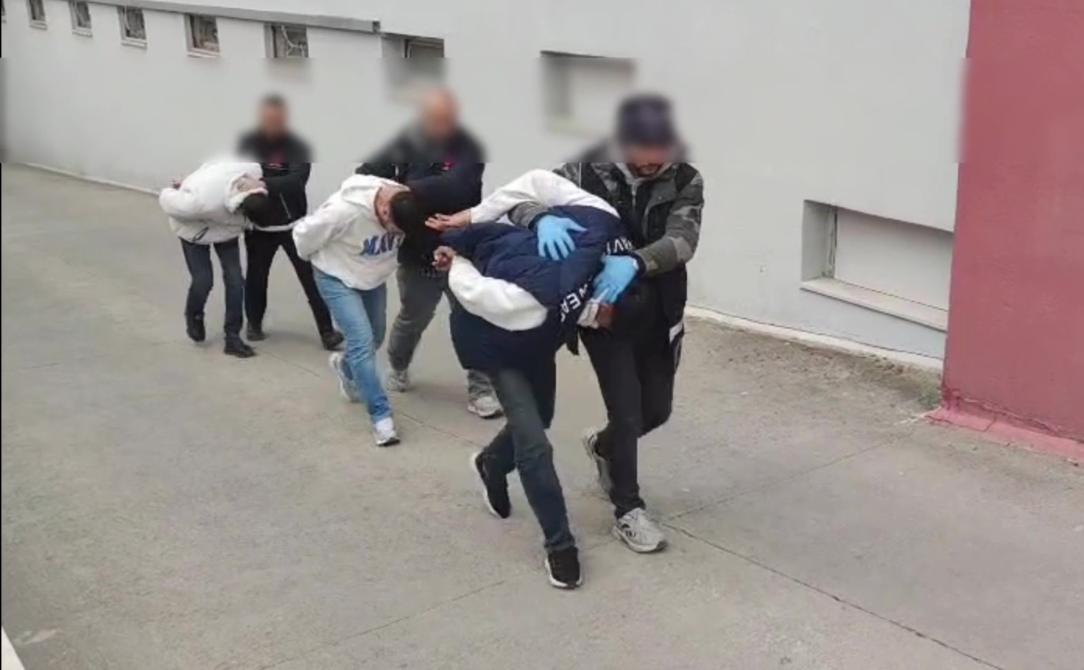 Binlerce uyuşturucu hapla yakalandı, "Babam hastaydı" savunması yaptı