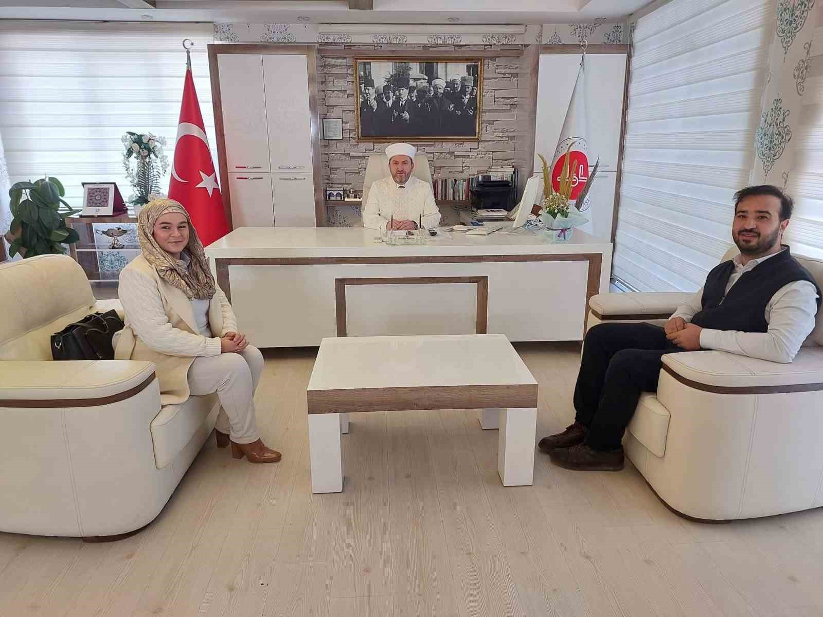 Polonyalı Oksana M&uuml;sl&uuml;man olup Meryem ismini aldı
