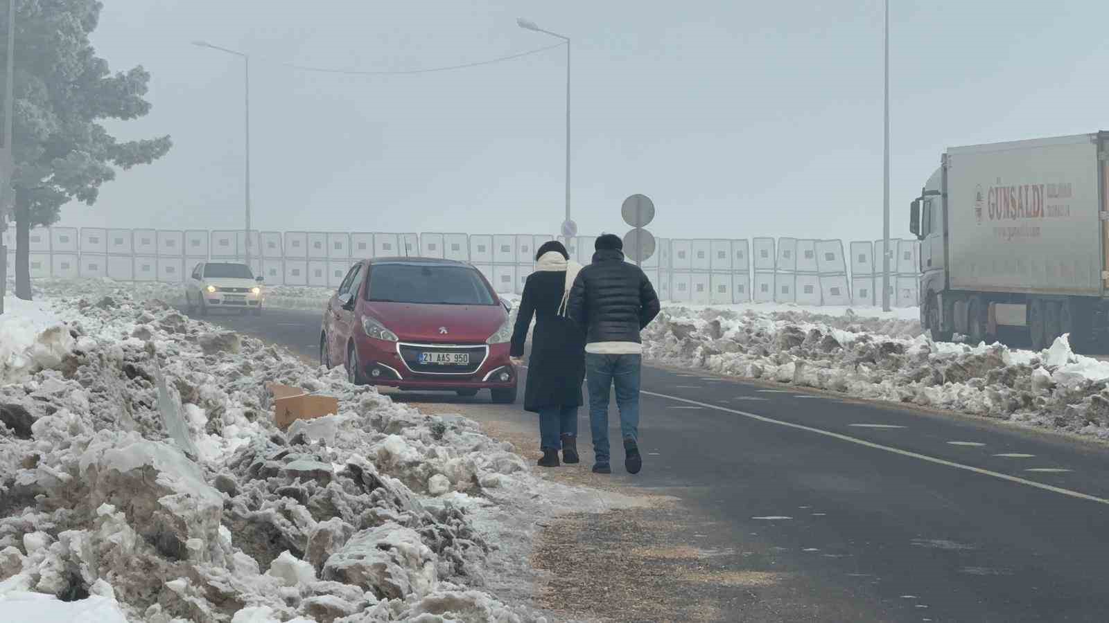 Diyarbakır güne sis ile uyandı