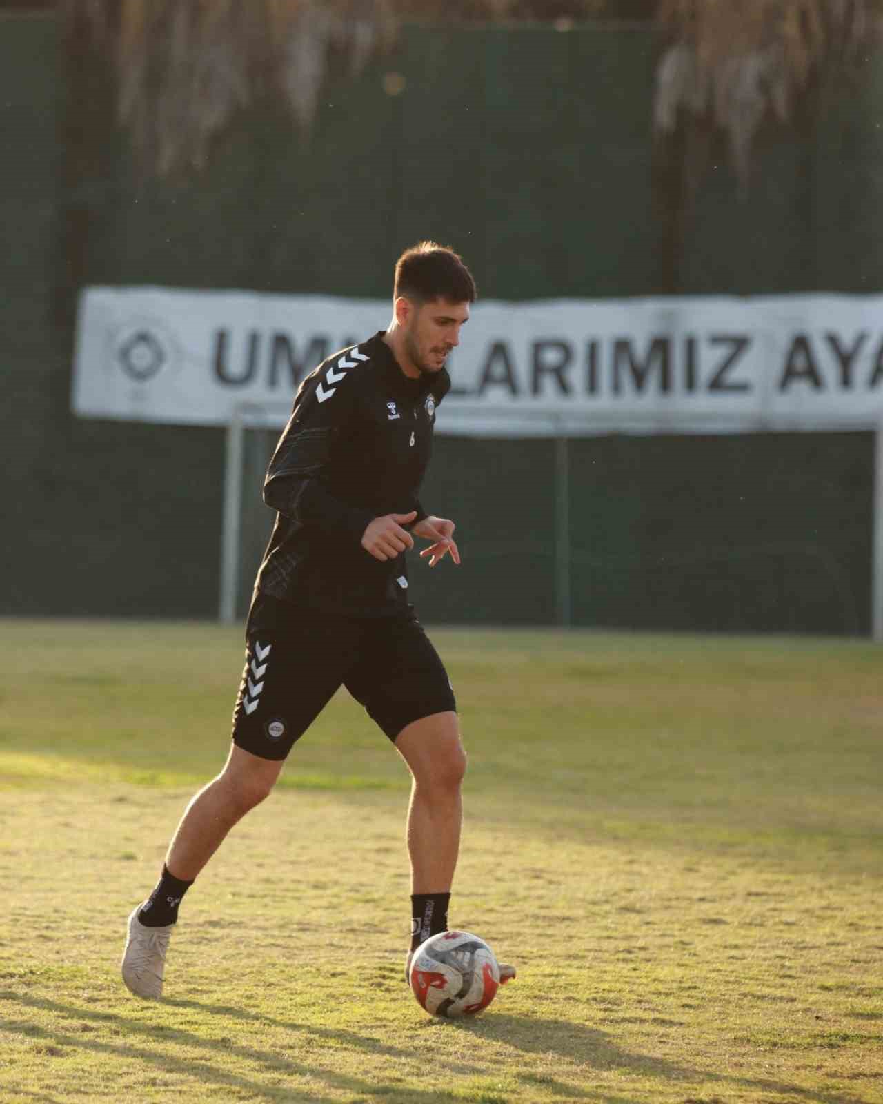 Altay&rsquo;da Ceyhun G&uuml;lselam ve &Ouml;zg&uuml;r &Ouml;zkaya fesih hakkını kullanmadı
