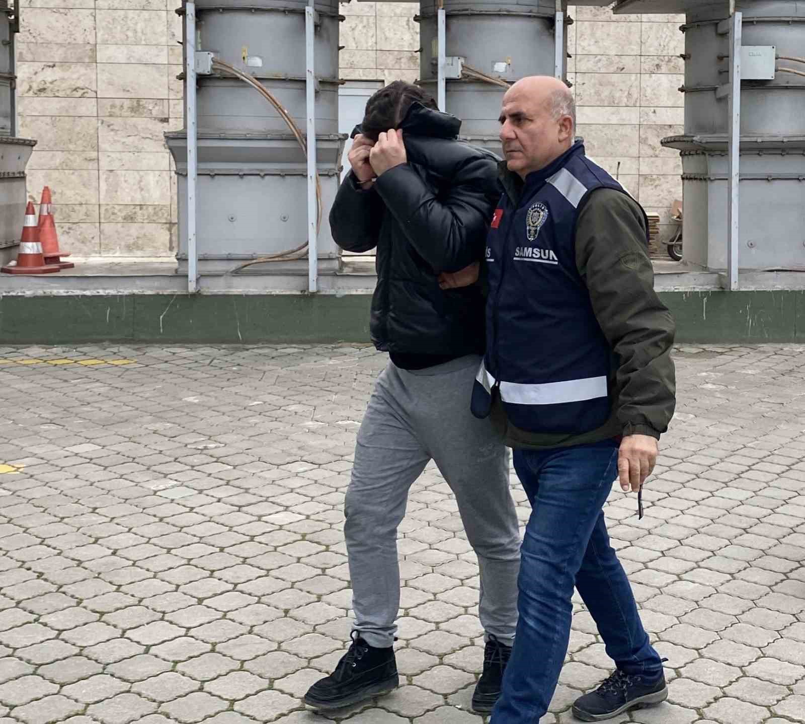 Eski kız arkadaşını darp ettiği iddiasıyla gözaltına alındı