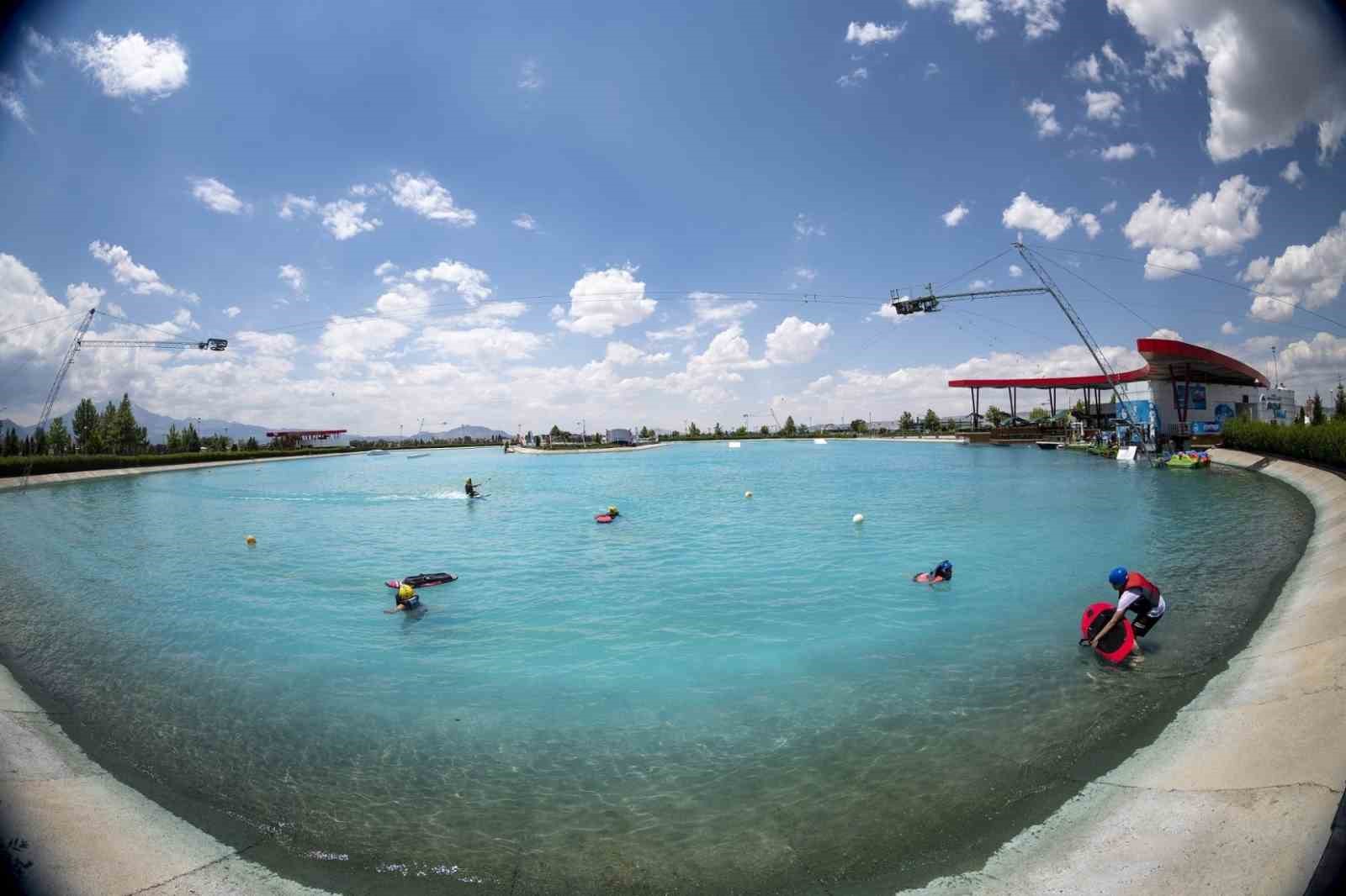 B&uuml;y&uuml;kşehir, 2025 yılında 842 bin sporseveri buluşturdu: Sporun merkezi Kayseri
