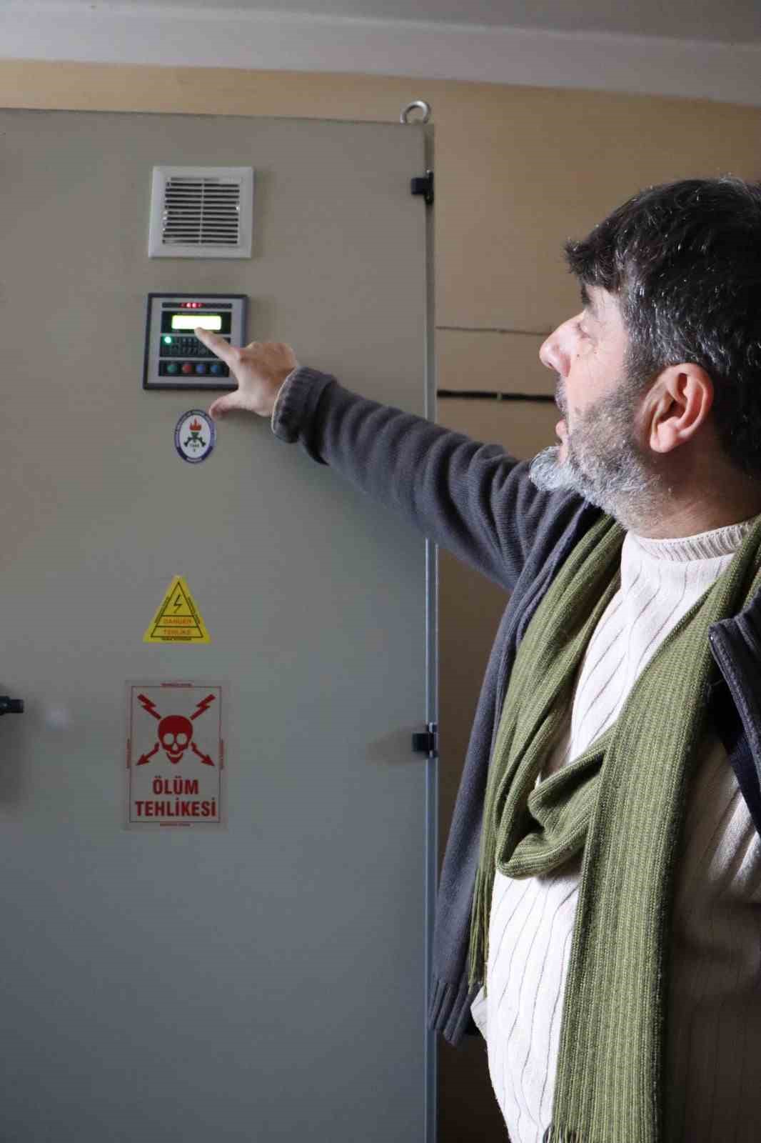 &Ouml;ğrencilerden enerji tasarrufu sağlayan sistem
