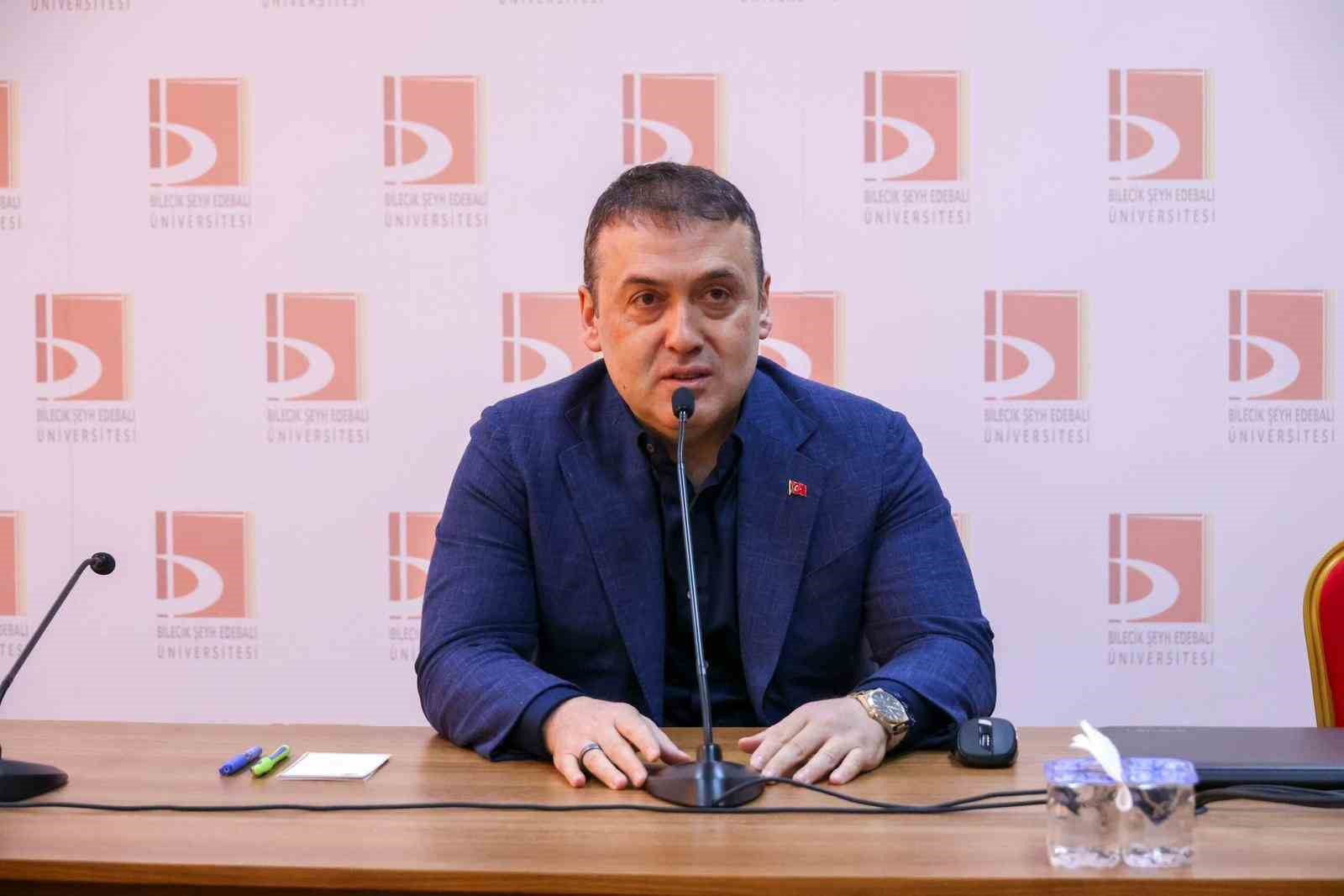 Vali Sözer, ’Kariyerim Mülkiye’ etkinliğinde üniversite öğrencilerle buluştu