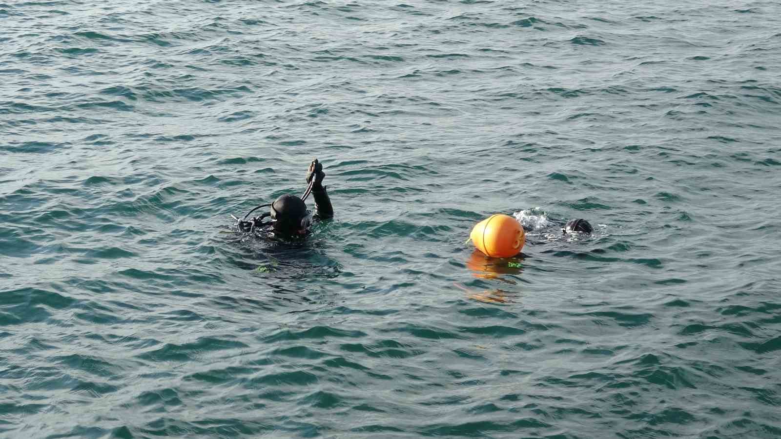 Adalar’da denize düşen şahıs 8 gündür aranıyor