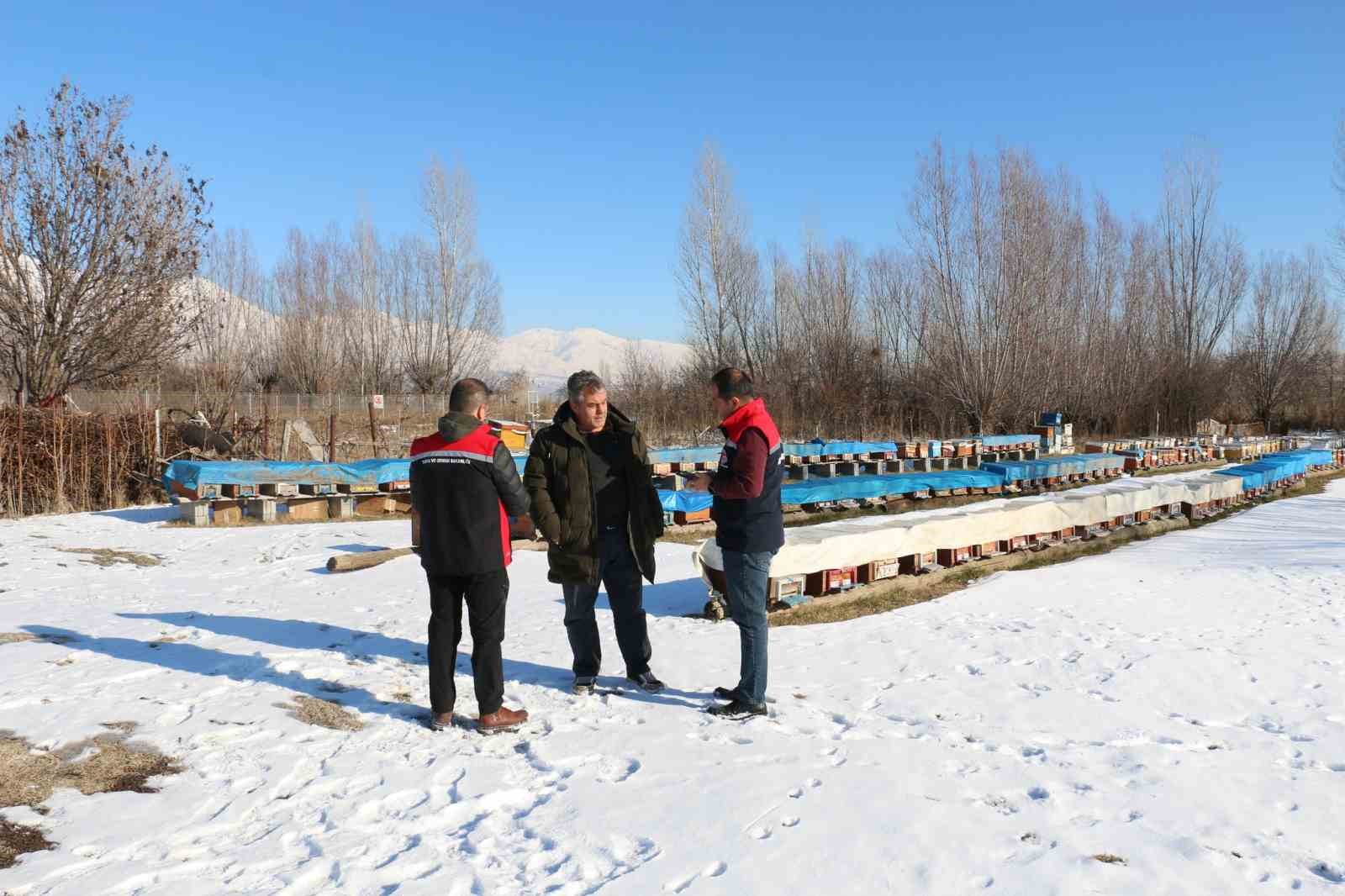 Erzincan’da arıcılığa destek sürüyor
