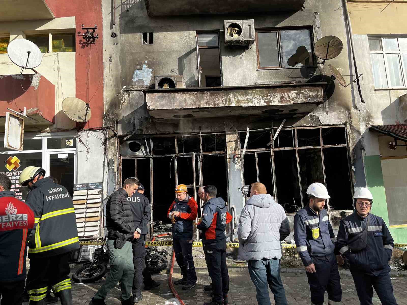 Sinop&rsquo;ta motosiklet tamirhanesinde yangın: 1 yaralı
