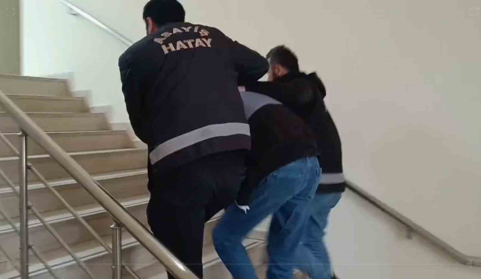 Kırıkhan&rsquo;da uyuşturucu hap ile yakalanan şahıs tutuklandı
