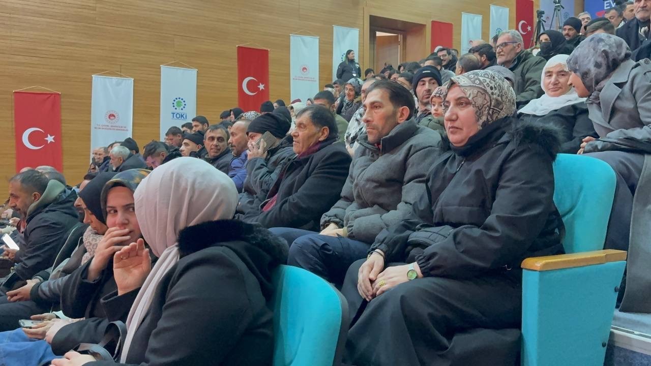 Ağrı’da 2 bin 840 sosyal konutun hak sahipleri belirlendi