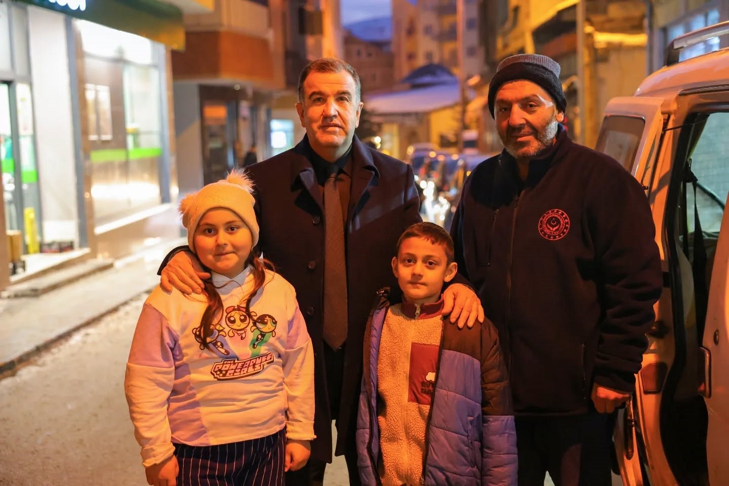 Bayburt Valisi Eldivan esnafla bir araya geldi
