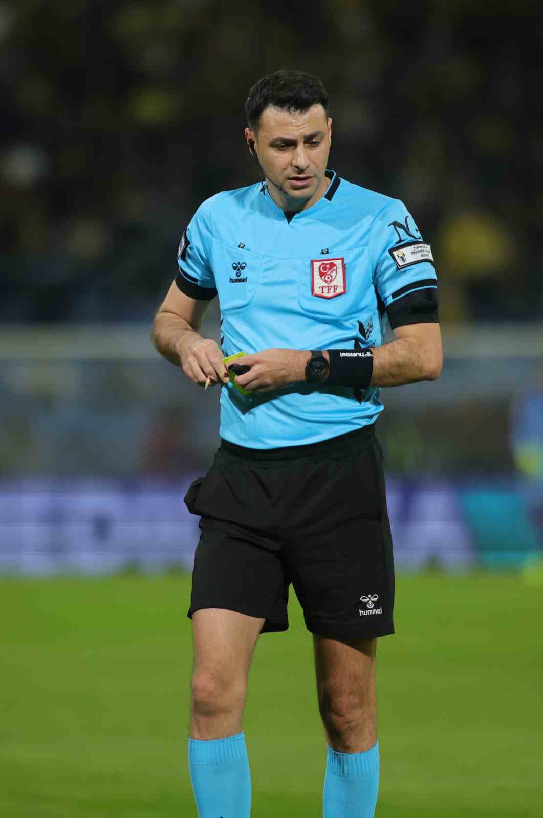 Turkcell S&uuml;per Kupa: Fenerbah&ccedil;e: 1 - Samsunspor: 0 (İlk yarı)
