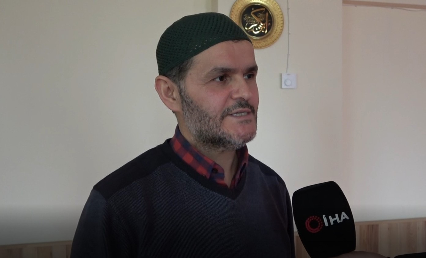 Çocuklara müezzinlik öğretme tartışmasında imama yumruklu saldırı