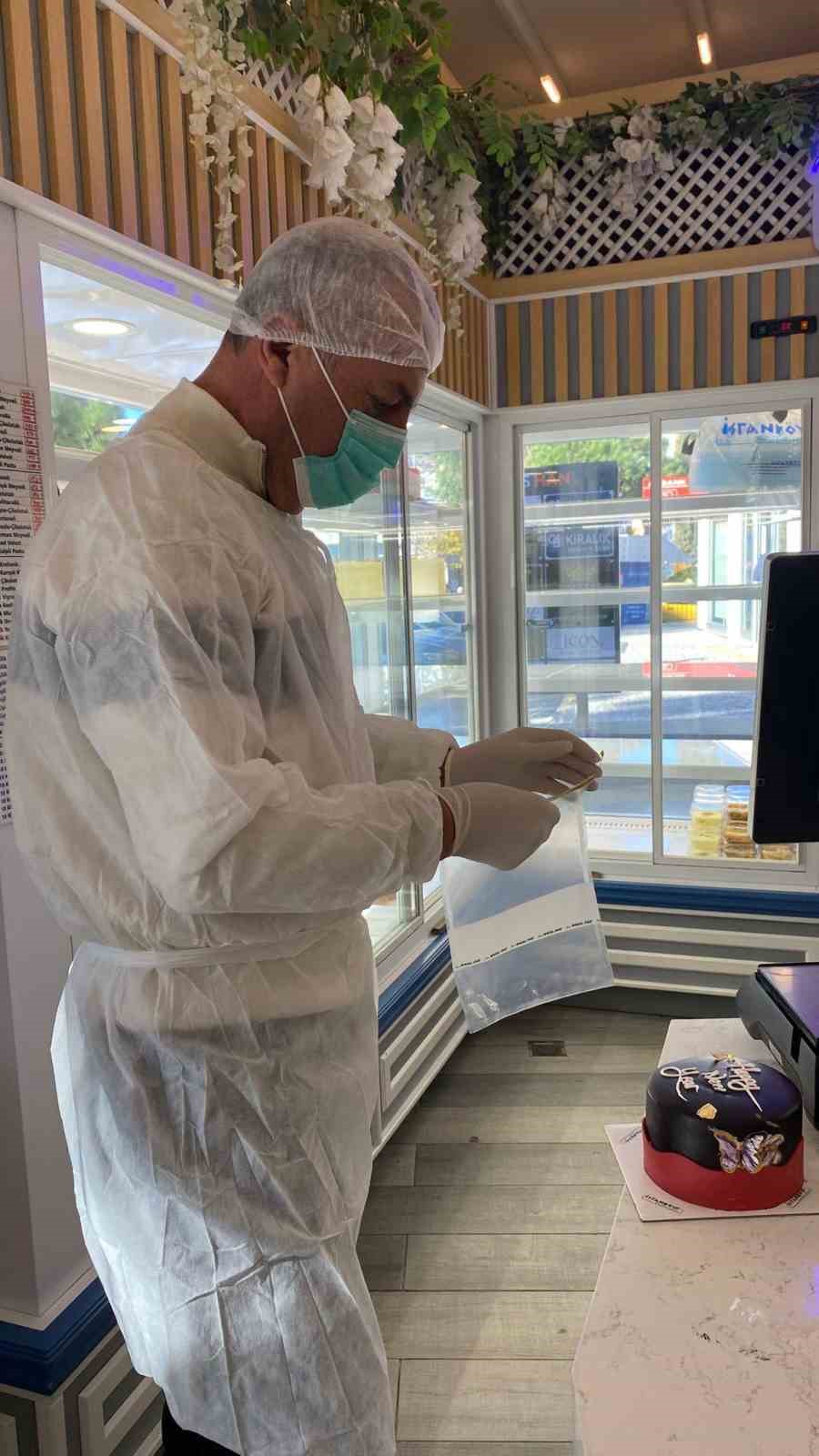 Kuşadası&rsquo;nda yaş pastalar mercek altında
