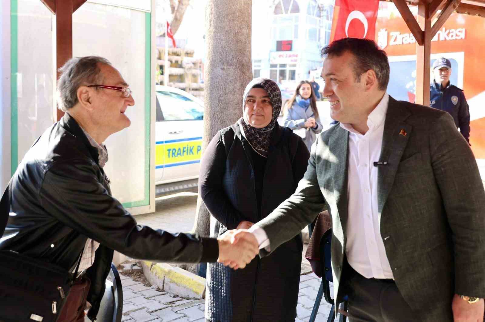 Vali S&ouml;zer İnhisar &rsquo;da esnaf ve vatandaşlarla buluştu
