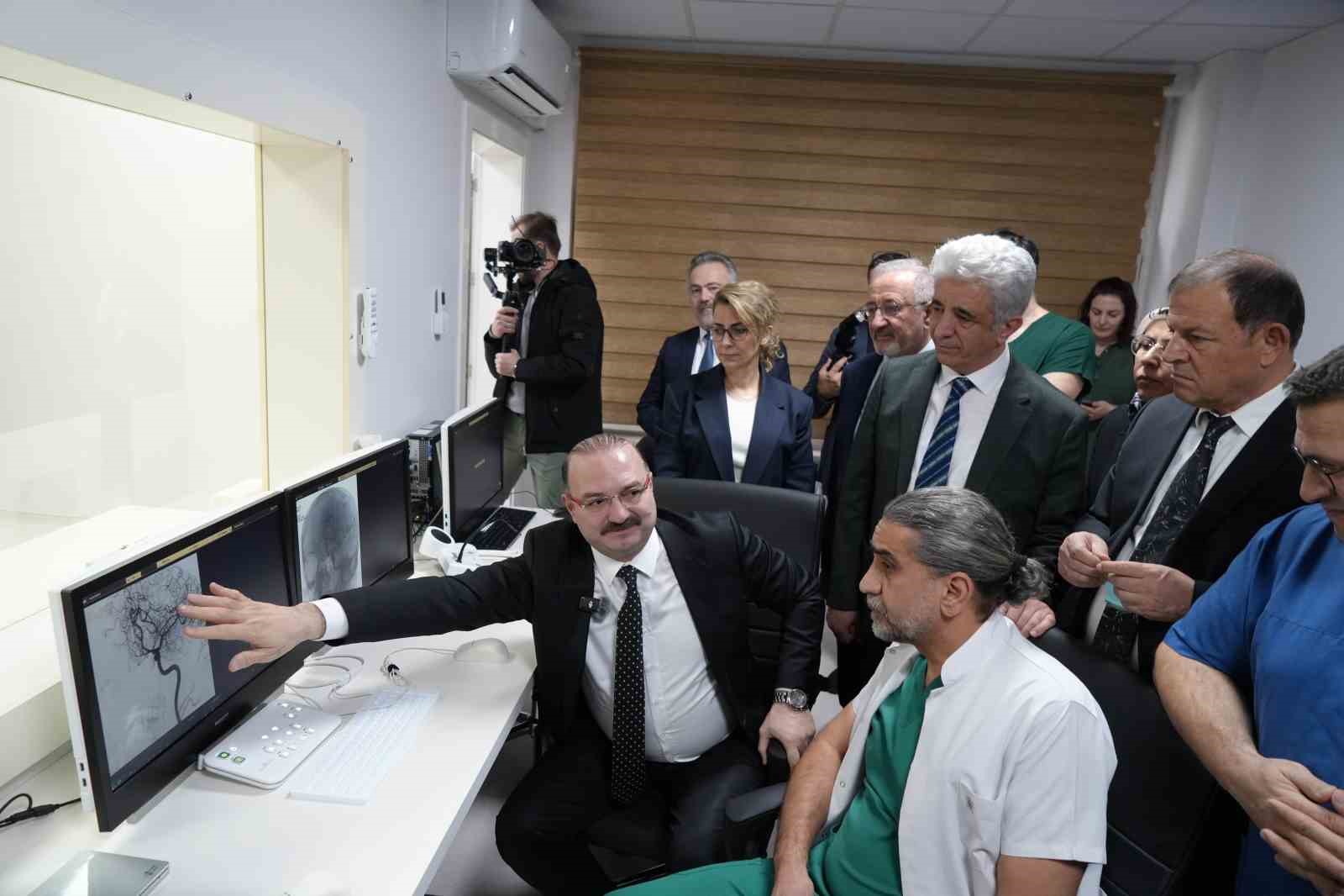 Erzurum Atatürk Üniversitesi Araştırma Hastanesi’nde yeni nesil anjiyografi cihazı hizmete girdi