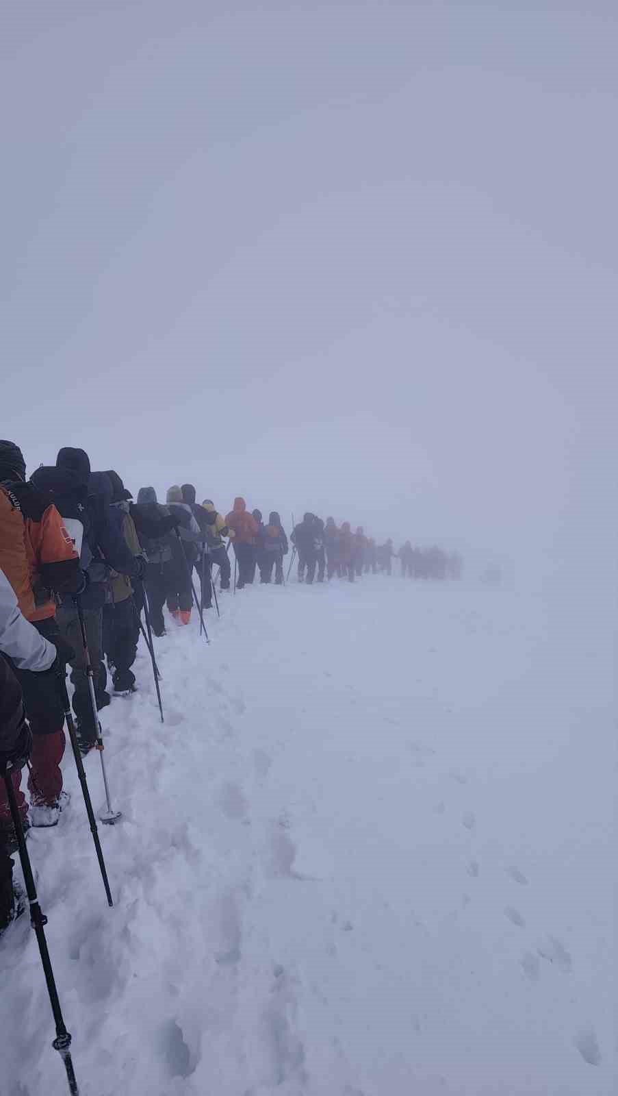 Kazıkbeli Savaşı anısına Honaz Dağı’na zirve tırmanışı